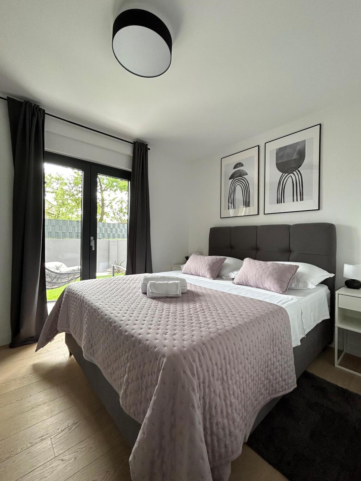 Apartment Oris, Private Parking, Garden Zadar Bagian luar foto